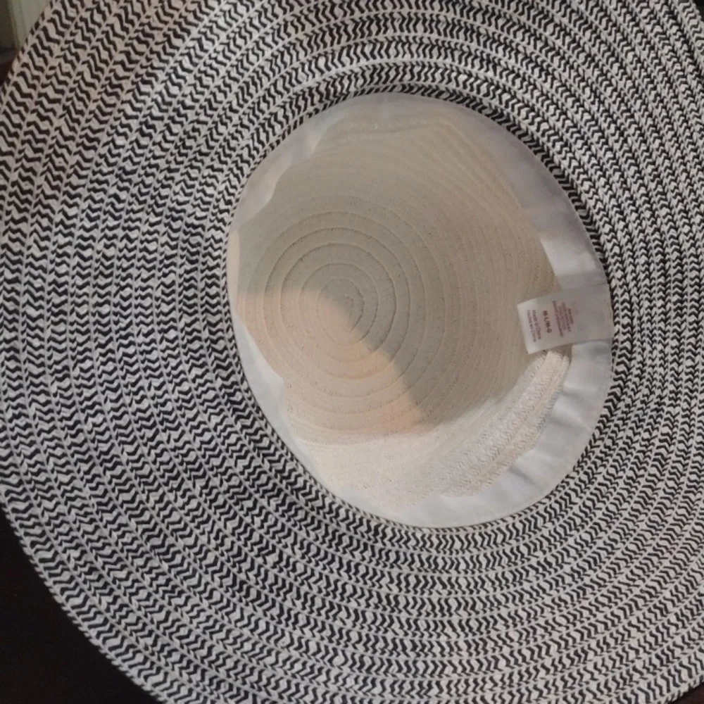 Sunhat - Picture 6 of 6